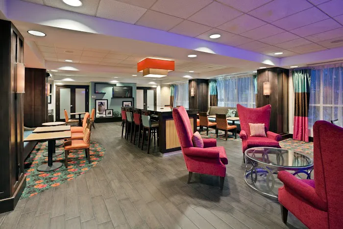 Hampton Inn Ithaca 4