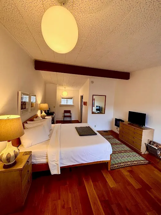 Grayhaven Motel 4