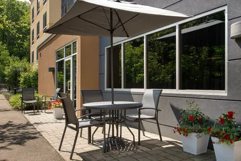 Fairfield Inn & Suites Ithaca 4
