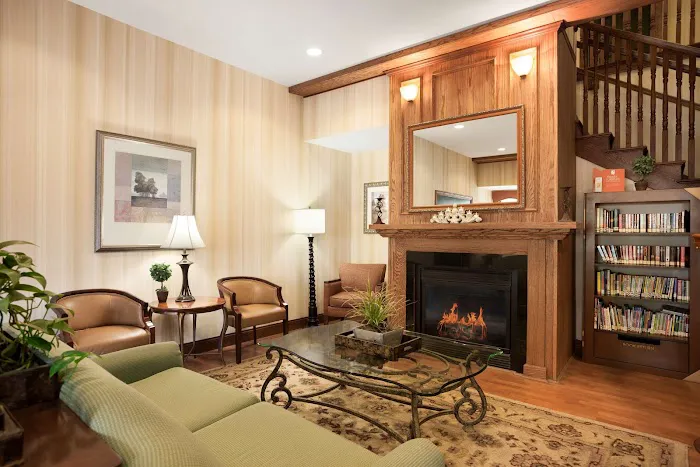 Country Inn & Suites by Radisson, Ithaca, NY 4