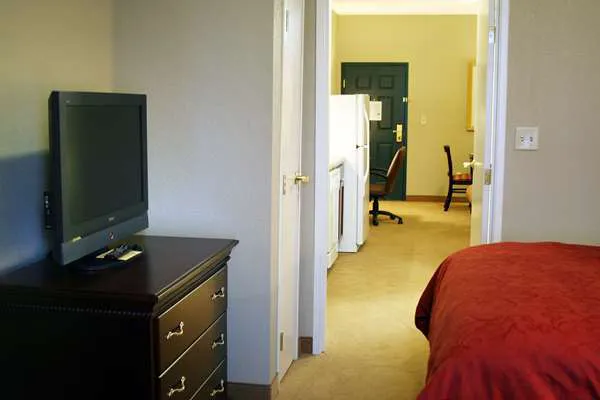 Country Inn & Suites by Radisson, Ithaca, NY 4