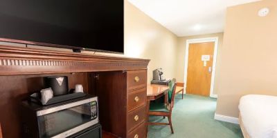 Fireside Inn & Suites at Lake Winnipesaukee