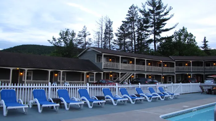 Mt Madison Inn and Suites 5
