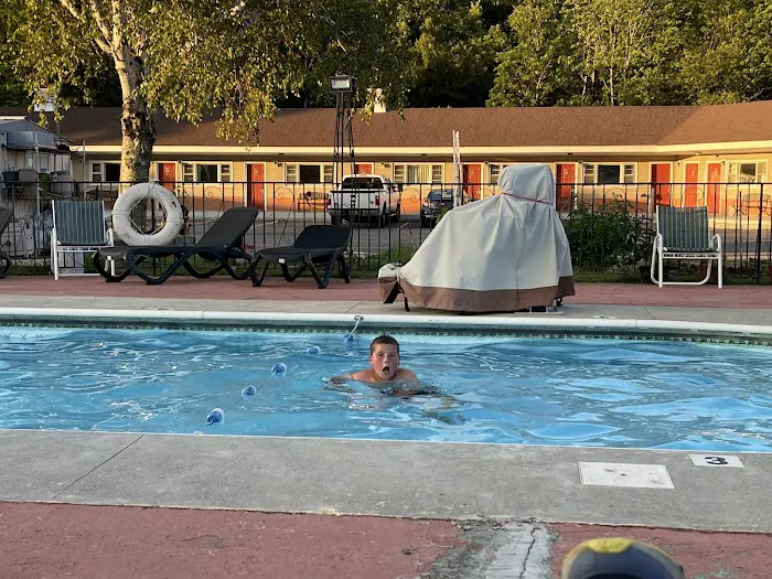 Gorham Motor Inn 5