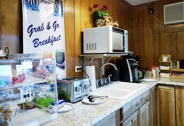 Gorham Motor Inn 5