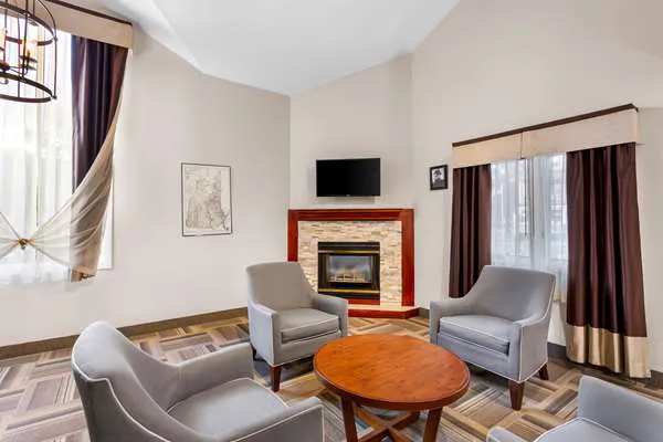 Rodeway Inn 5