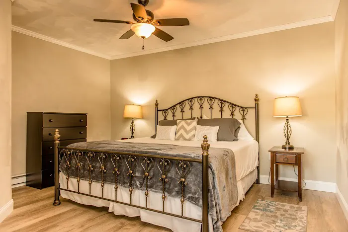 Strictly Moose Luxury Vacation Suites 5