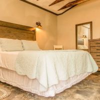Strictly Moose Luxury Vacation Suites ico