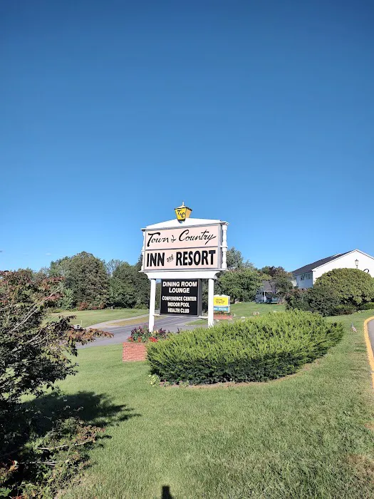 Town and Country Inn and Resort in the White Mountains of New Hampshire 4