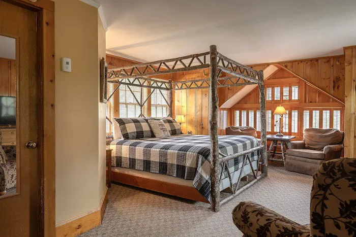 The Inn at Whitney's Farm 4