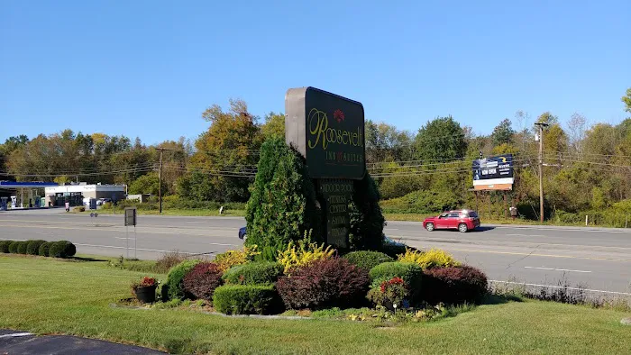 Roosevelt Inn & Suites 4