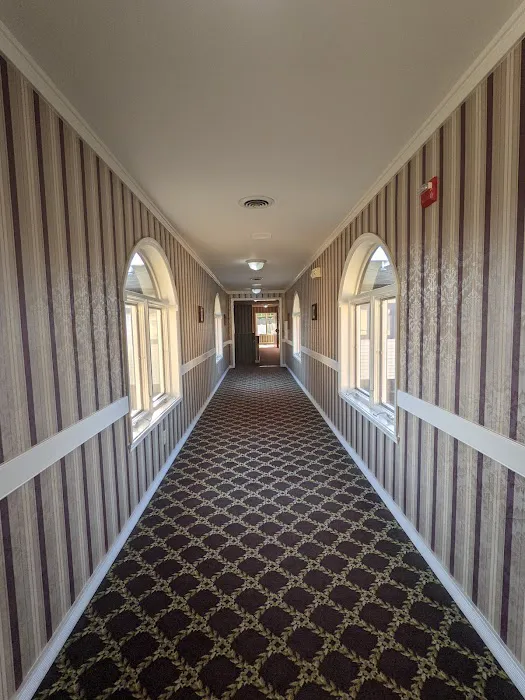Roosevelt Inn & Suites 4