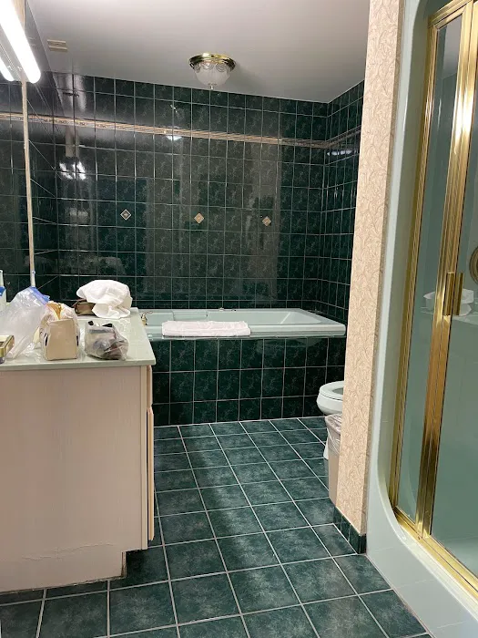 Roosevelt Inn & Suites 4