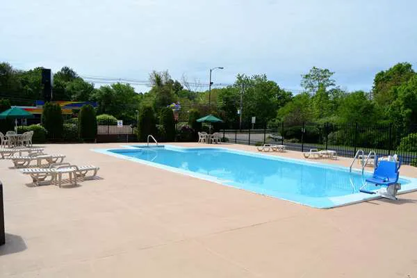 Quality Inn Raynham - Taunton 4