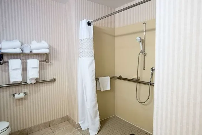 Hampton Inn Raynham-Taunton 4
