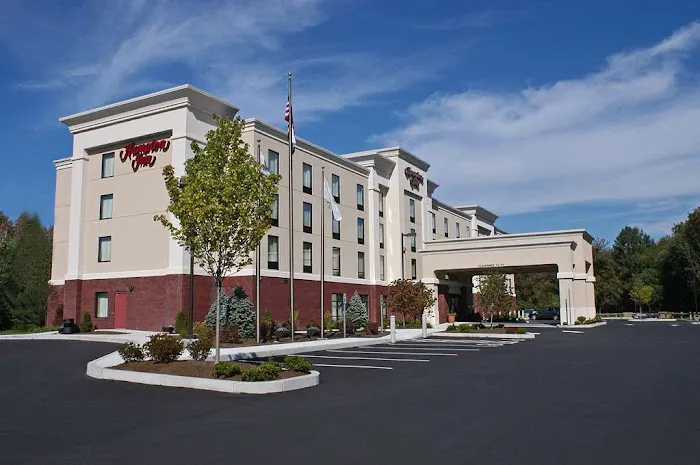 Hampton Inn Raynham-Taunton 4