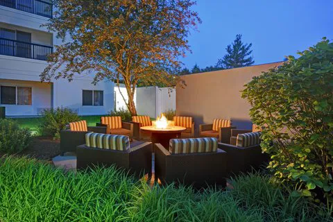 Courtyard Boston Raynham 4