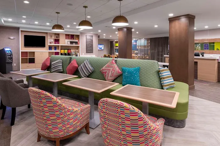 Home2 Suites by Hilton Raynham Taunton 4