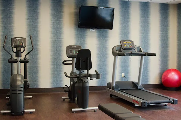 Holiday Inn Express & Suites Norwood-Boston Area by IHG 4