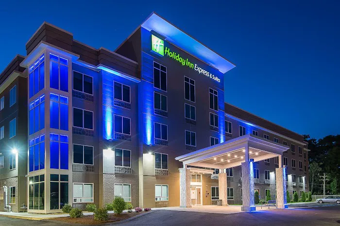 Holiday Inn Express & Suites Norwood-Boston Area by IHG 4