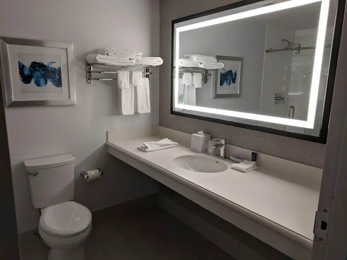 Four Points by Sheraton Norwood 4