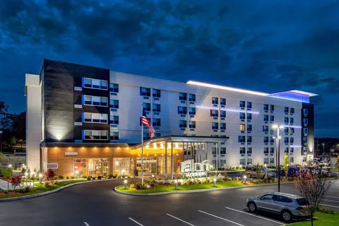 Aloft Framingham 4
