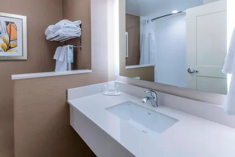 Fairfield Inn & Suites Boston Marlborough/Apex Center 4