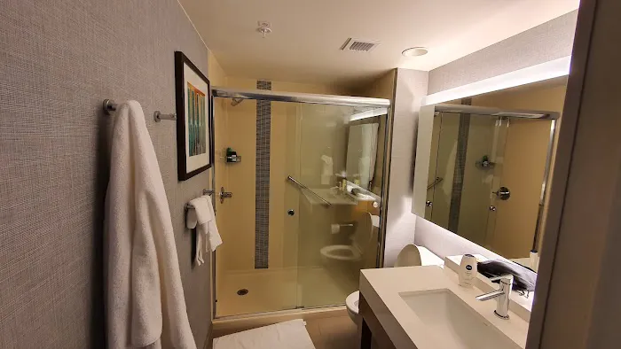 Hyatt Place Marlborough / Apex Center 4