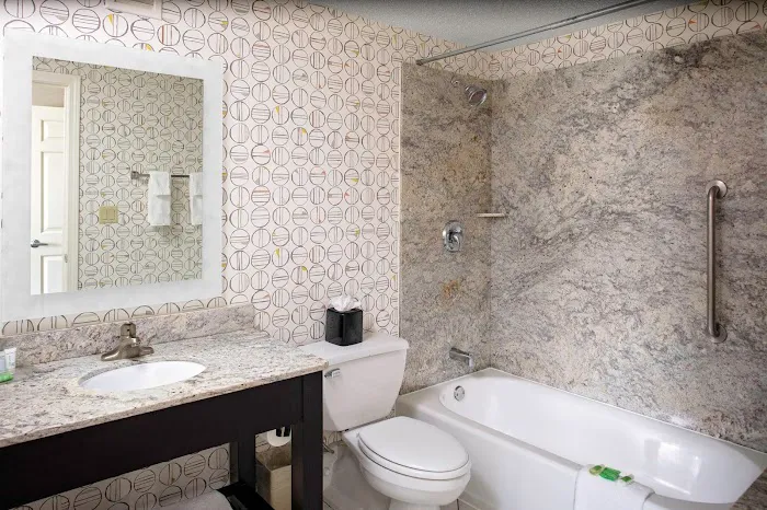 Holiday Inn & Suites Marlborough by IHG 4