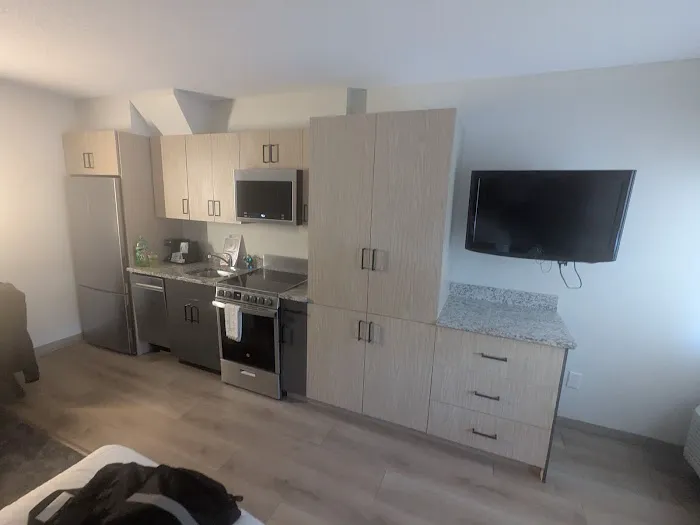 Residences at Solomon Pond 4