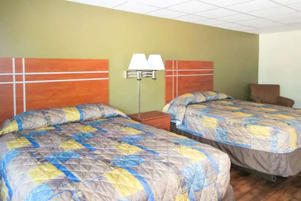 Rodeway Inn 4