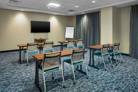 Fairfield Inn & Suites Somerset 4