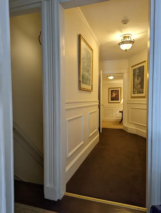 The Bellevue Manor 4