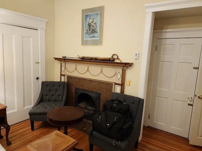 The Bellevue House 4
