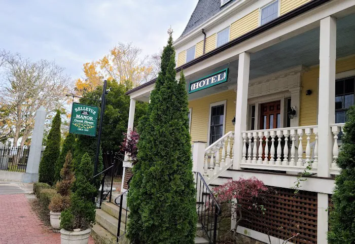 The Bellevue House 4