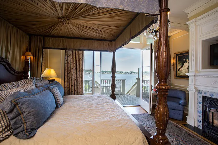 The Chanler at Cliff Walk 4