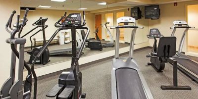 Holiday Inn Express & Suites Boston - Marlboro by IHG