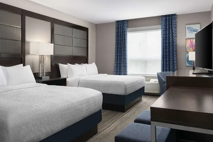 Hampton Inn & Suites Worcester 5
