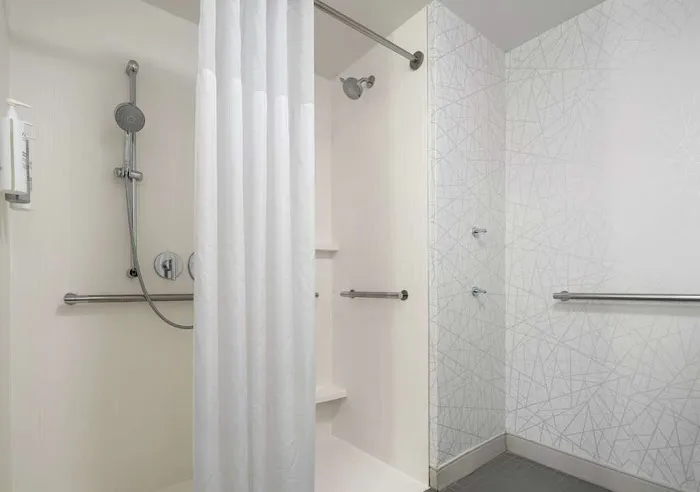 Hampton Inn & Suites Worcester 5