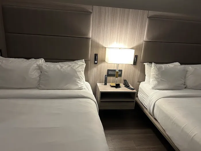 AC Hotel Worcester 5