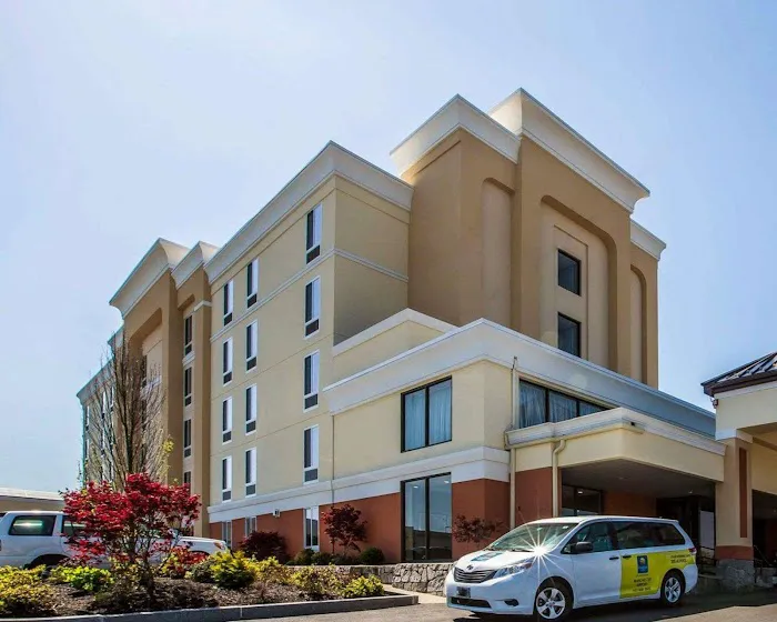 Comfort Inn Airport 5