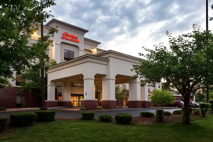 Hampton Inn & Suites Manchester-Bedford 4