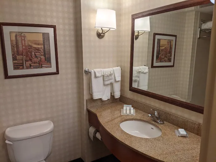 Hilton Garden Inn Manchester Downtown 5