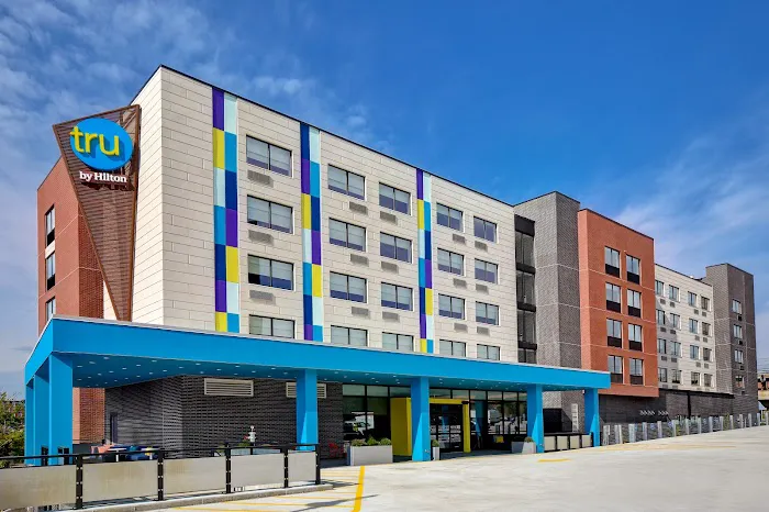 Tru by Hilton Manchester Downtown 5