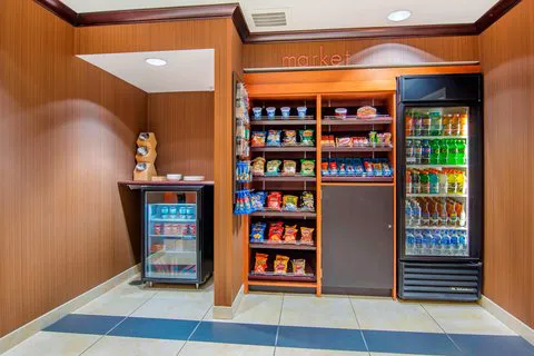 Fairfield Inn & Suites Hooksett 5