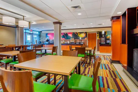 Fairfield Inn & Suites Hooksett 5