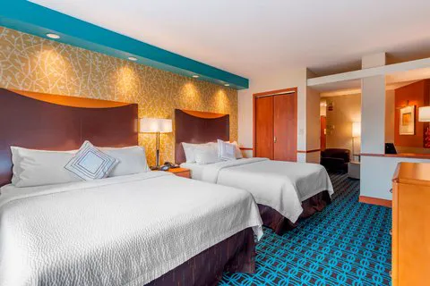 Fairfield Inn & Suites Hooksett 5