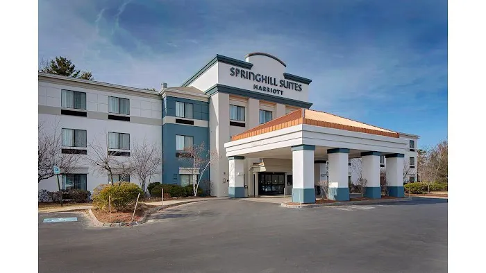 SpringHill Suites Manchester-Boston Regional Airport 4