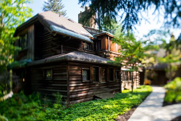 The Lodge at Glendorn 4