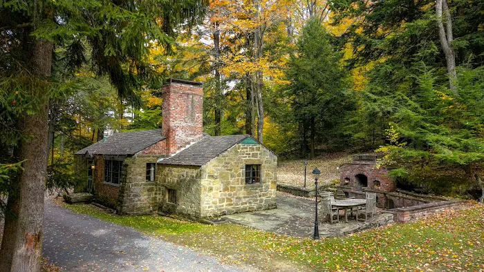 The Lodge at Glendorn 4